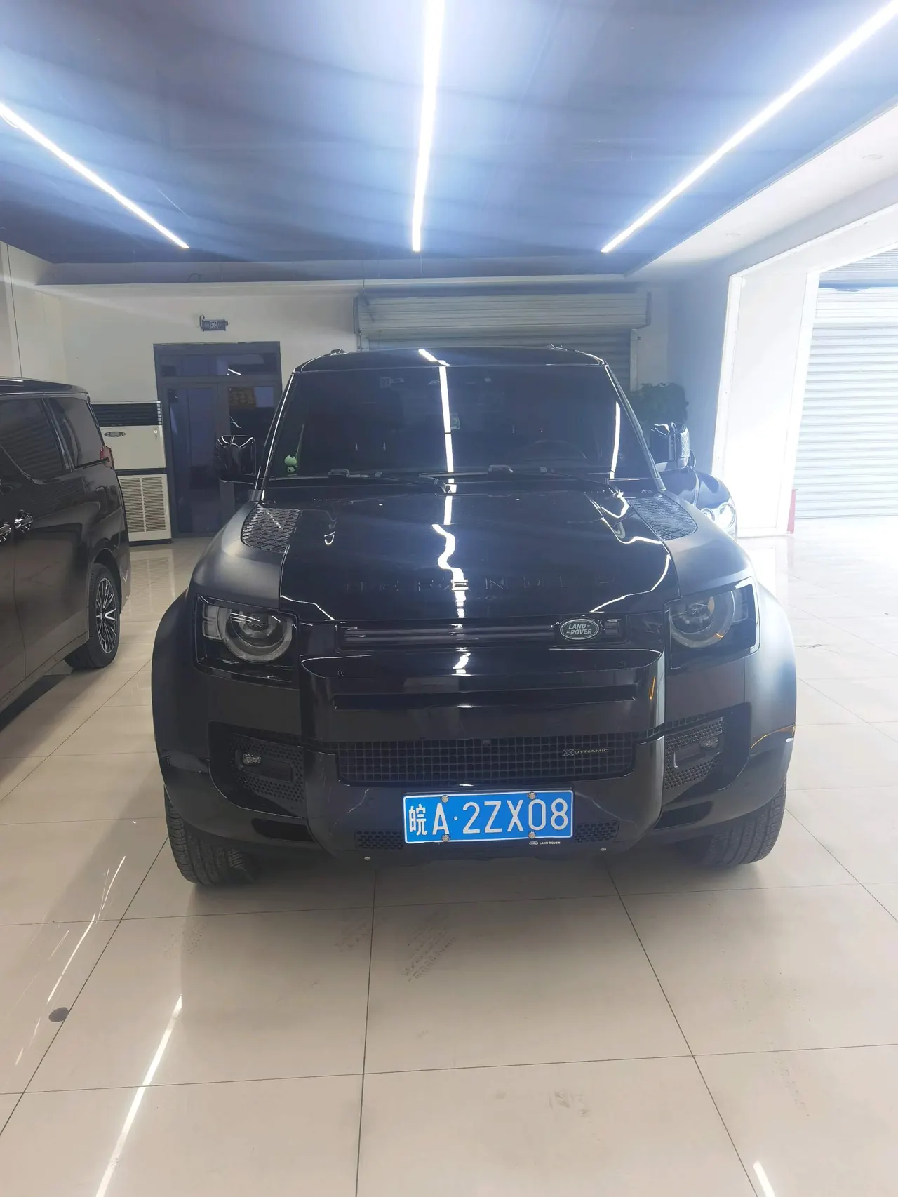 Land Rover Guard (Imported) 2023 Guard 90 2.0T P300 X-DYNAMIC HSE (Modified) Automatic Gear 2