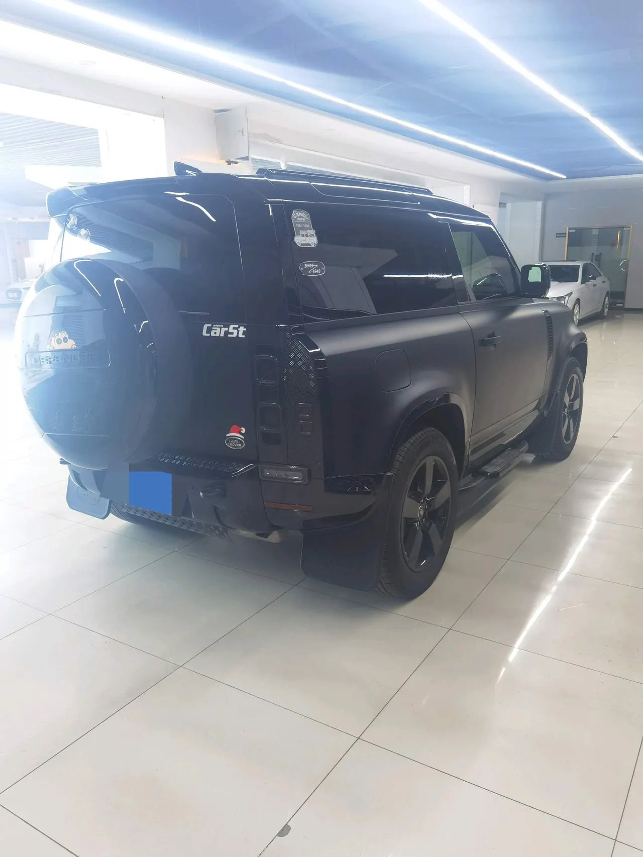 Land Rover Guard (Imported) 2023 Guard 90 2.0T P300 X-DYNAMIC HSE (Modified) Automatic Gear 6