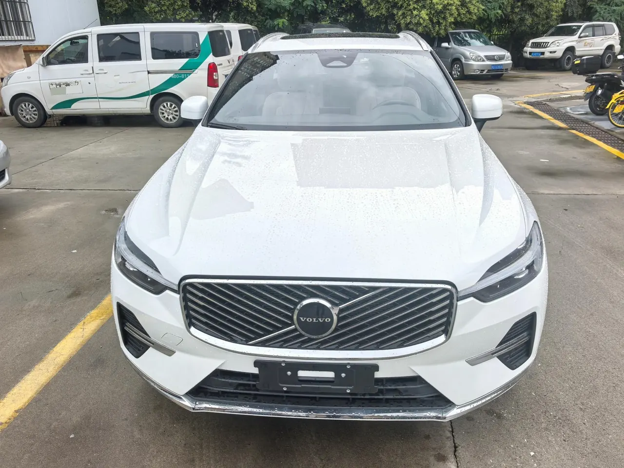 Volvo 2026 XC60 48V 2.0T B5 All-Wheel Drive Intelligent Luxury Edition Automatic Transmission 2