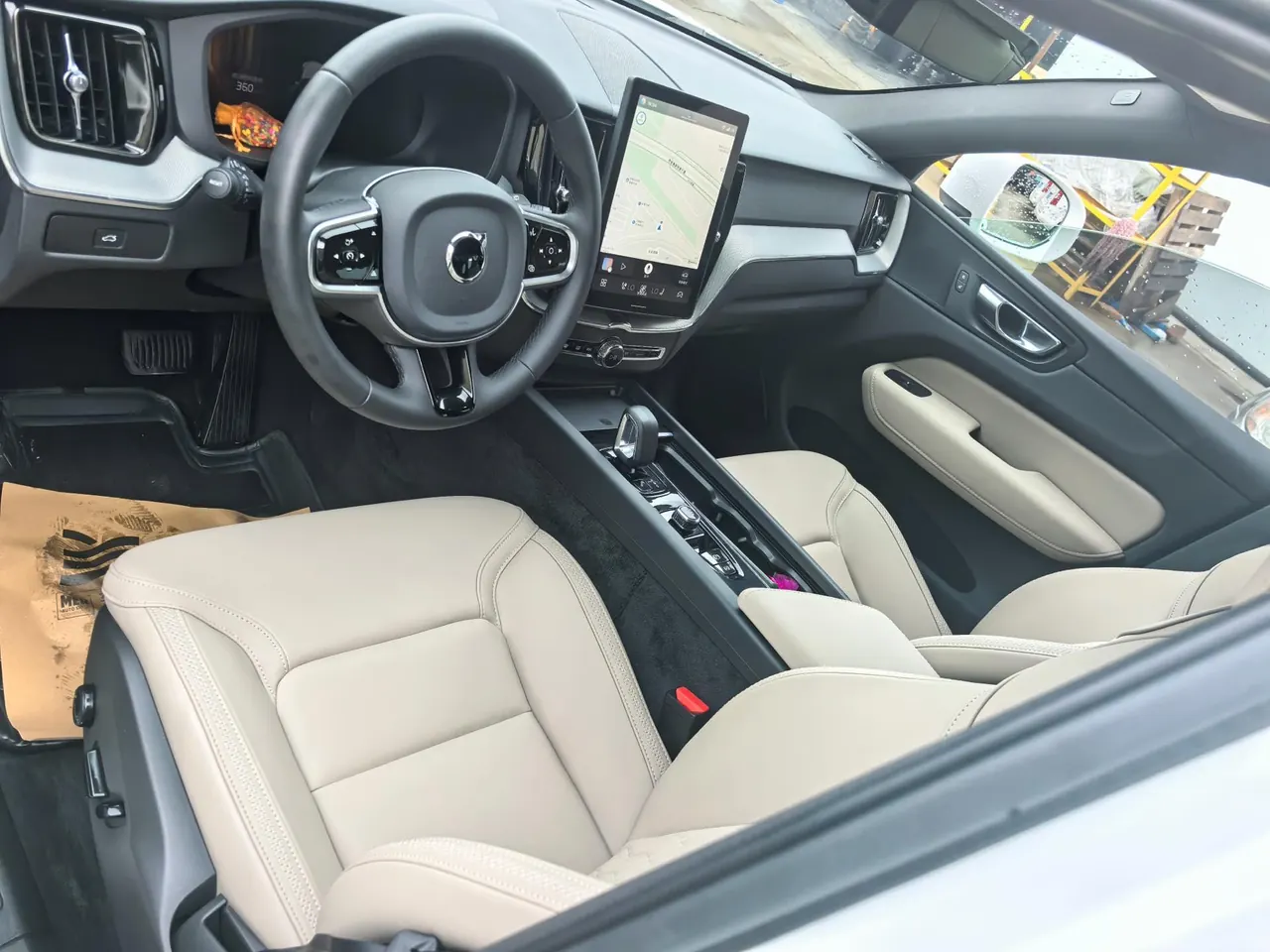 Volvo 2026 XC60 48V 2.0T B5 All-Wheel Drive Intelligent Luxury Edition Automatic Transmission 5
