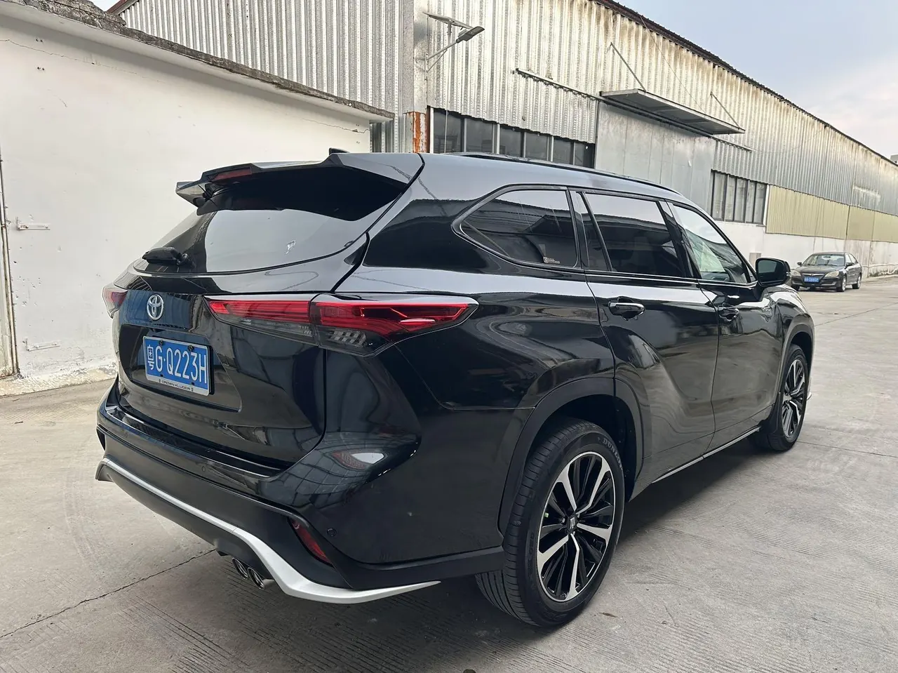 Toyota 2022 Crown Land Release 2.5 Stepless Four-wheel Drive Flagship Automatic Gear 4