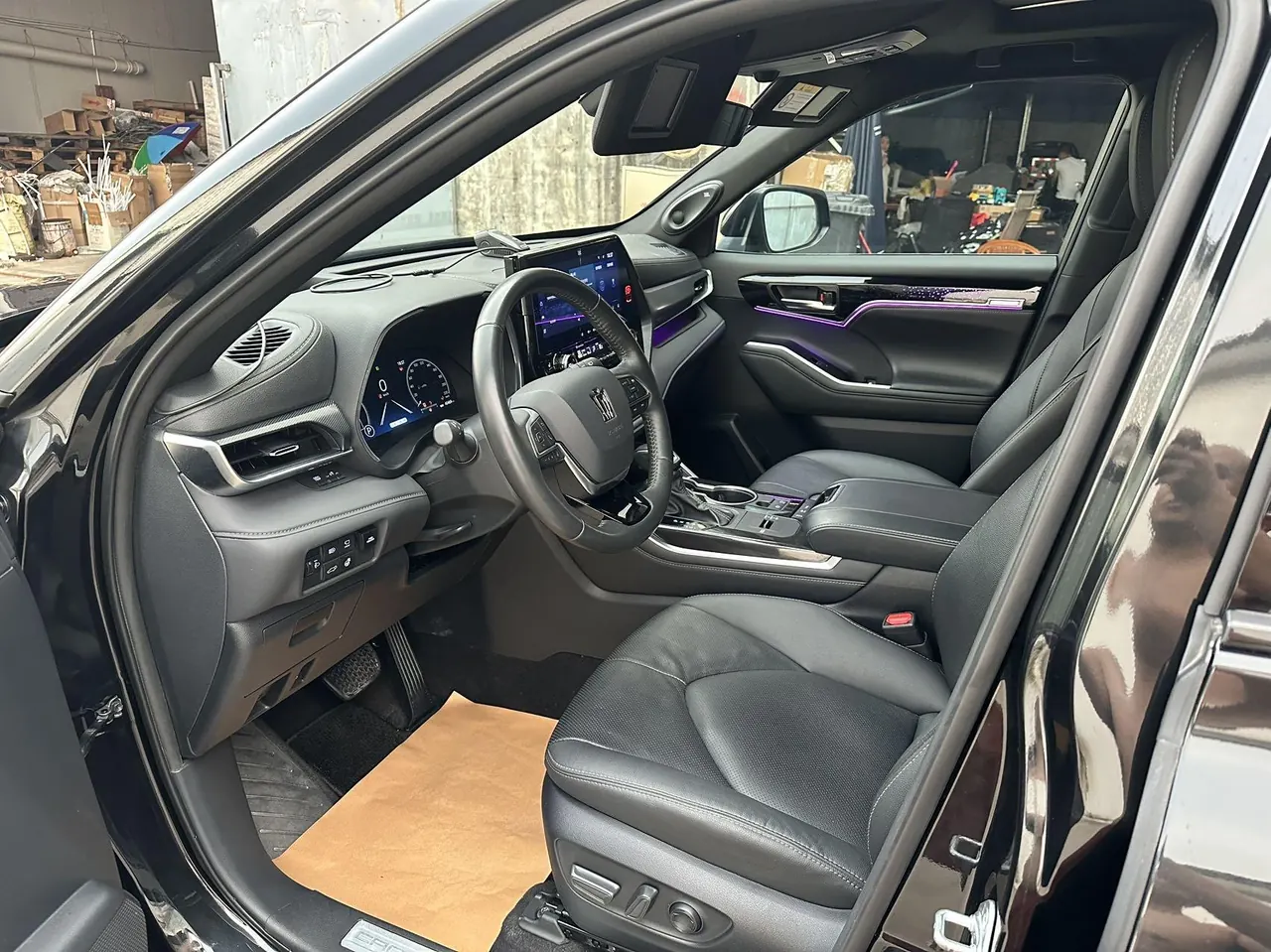 Toyota 2022 Crown Land Release 2.5 Stepless Four-wheel Drive Flagship Automatic Gear 5