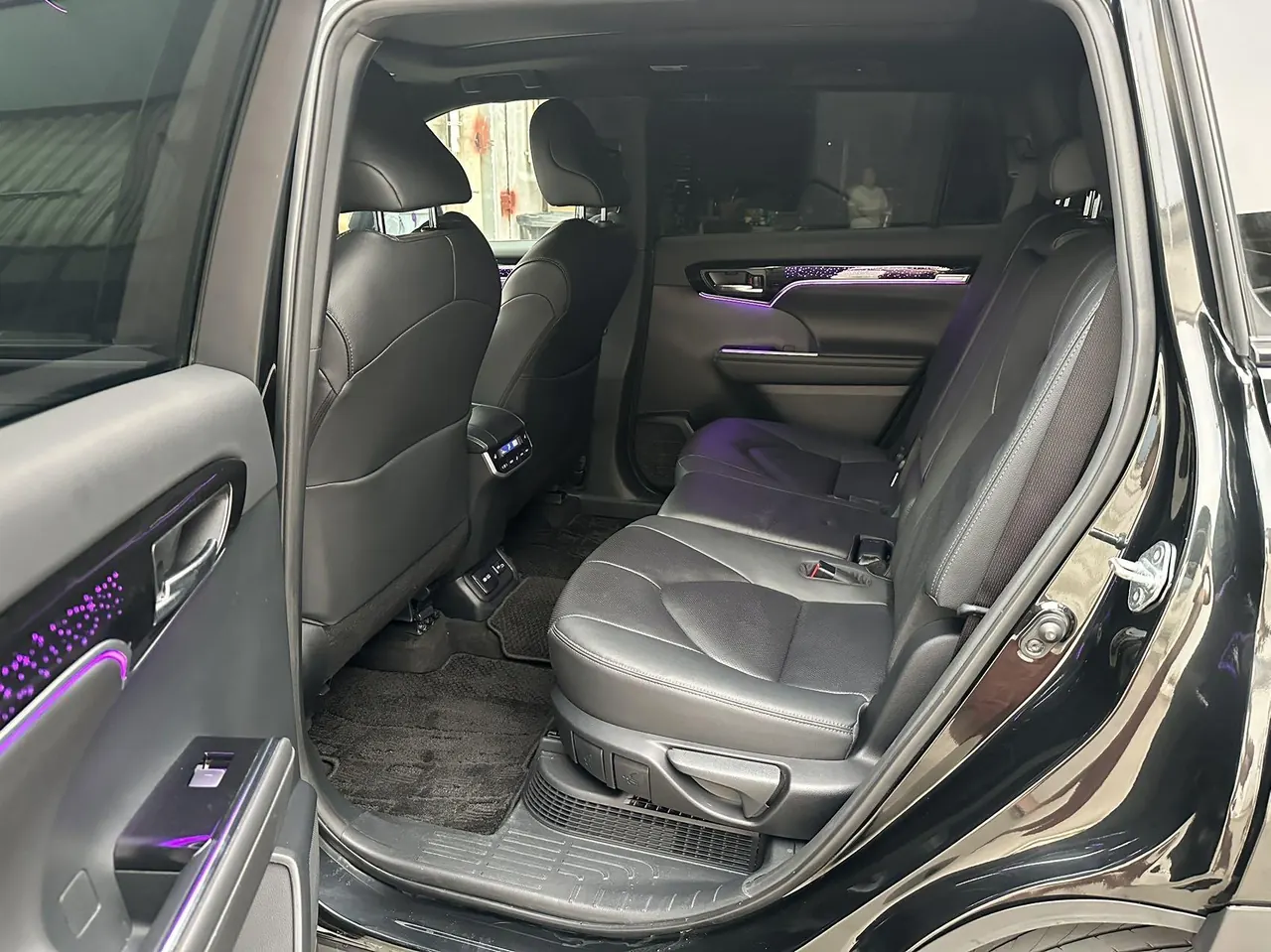 Toyota 2022 Crown Land Release 2.5 Stepless Four-wheel Drive Flagship Automatic Gear 6