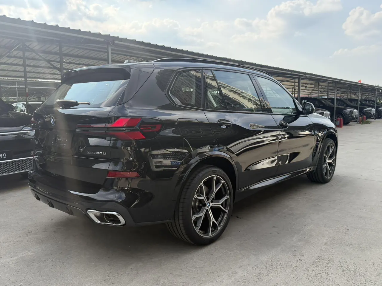 BMW 2026 X5 xDrive30Li 48V 2.0T exclusive m sports obsidian night suit (modified) automatic gear 9