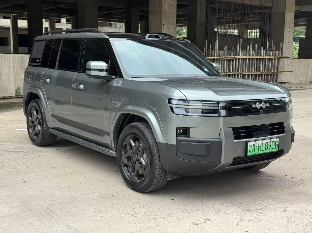FangChengBao 2025 titanium 7 1.5T stepless 190KM four-wheel drive Ultra version of automatic gear 3