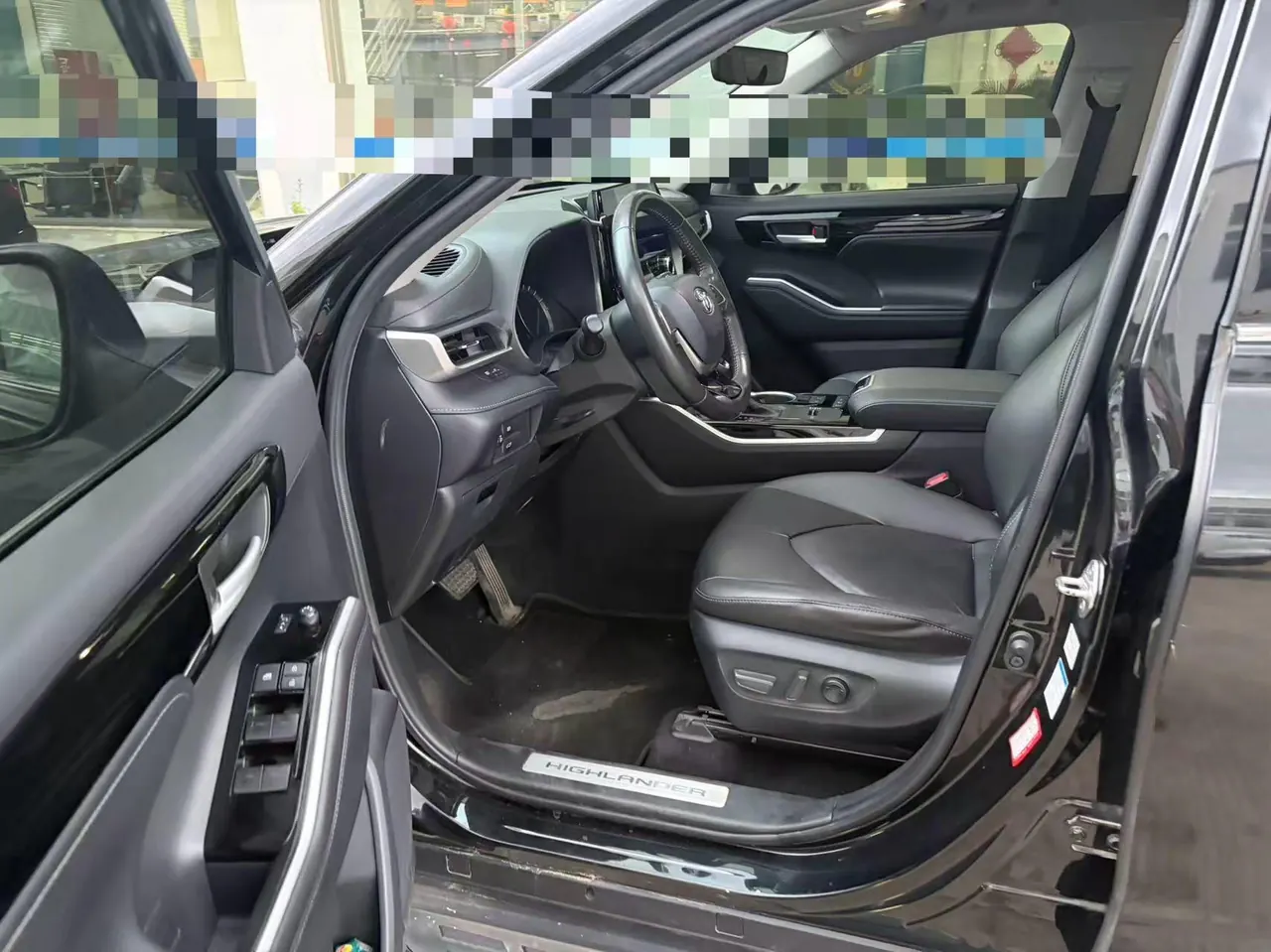 Toyota 2022 Highlander Dual Engine 2.5 Stepless Four-wheel Drive Premium Edition 7-seat Automatic Gear 7