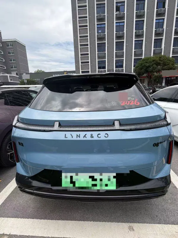 LYNK&amp;CO 2026 LYNK&amp;CO 08 EM-P 1.5T 210 Four-wheel Drive Performance Ultra H7 Automatic Gear 4