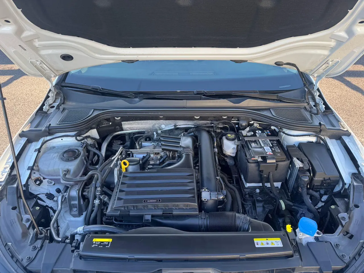 Volkswagen 2023 Golf 8 PRO 1.4TSI 280TSI (facelift) automatic transmission 16