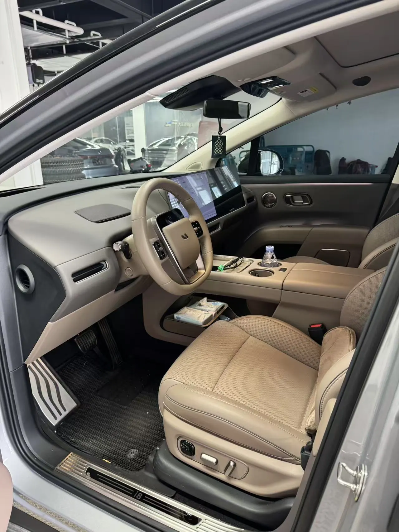 Li 2025 i8 Standard Edition Automatic Gear 2