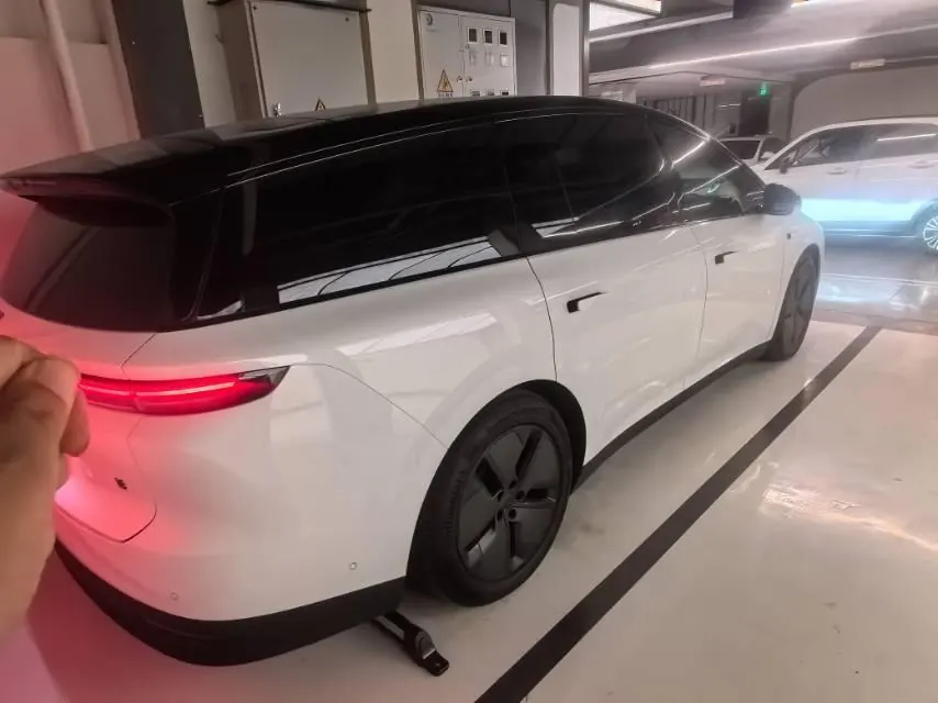 Li 2025 i8 Standard Edition Automatic Gear 2