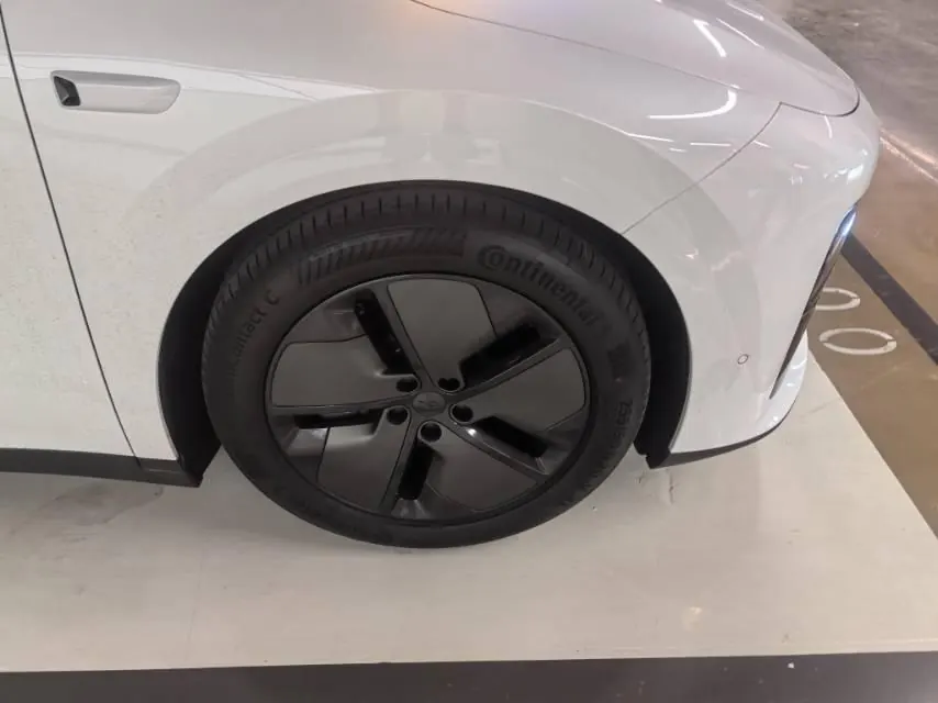 Li 2025 i8 Standard Edition Automatic Gear 4