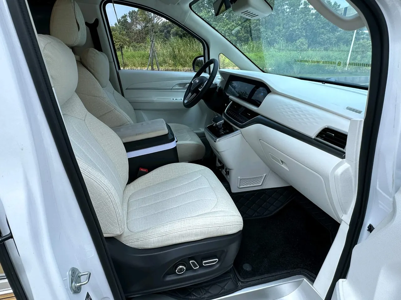 BAIC 2025 Vala (Free Kingdom) Pure Electric Pro Automatic Gear 5