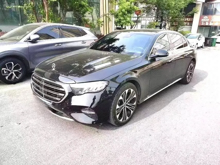 打开图片灯箱:Mercedes Benz E-Class 2026 model E 300 L 48V 2.0T Luxury Edition Automatic