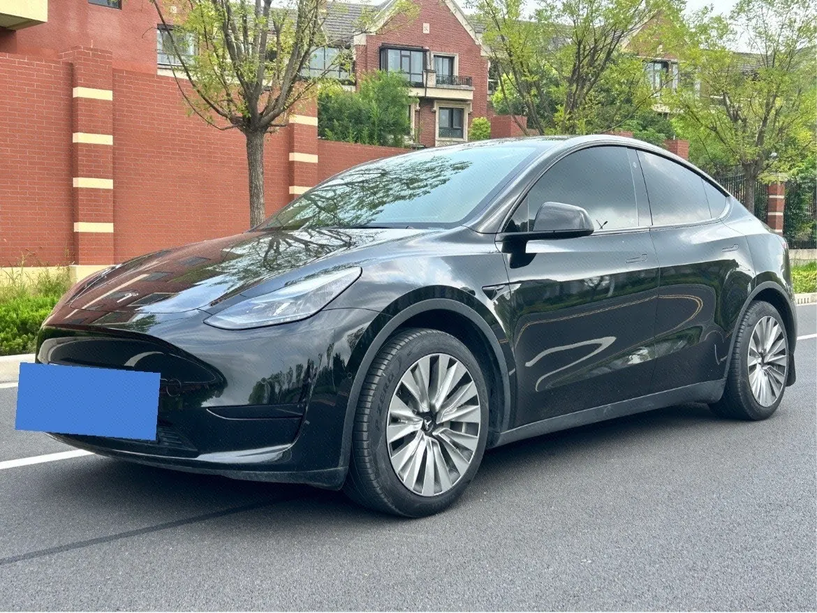 打开图片灯箱:Tesla 2022 Model Y rear-wheel drive version (facelift) automatic gear