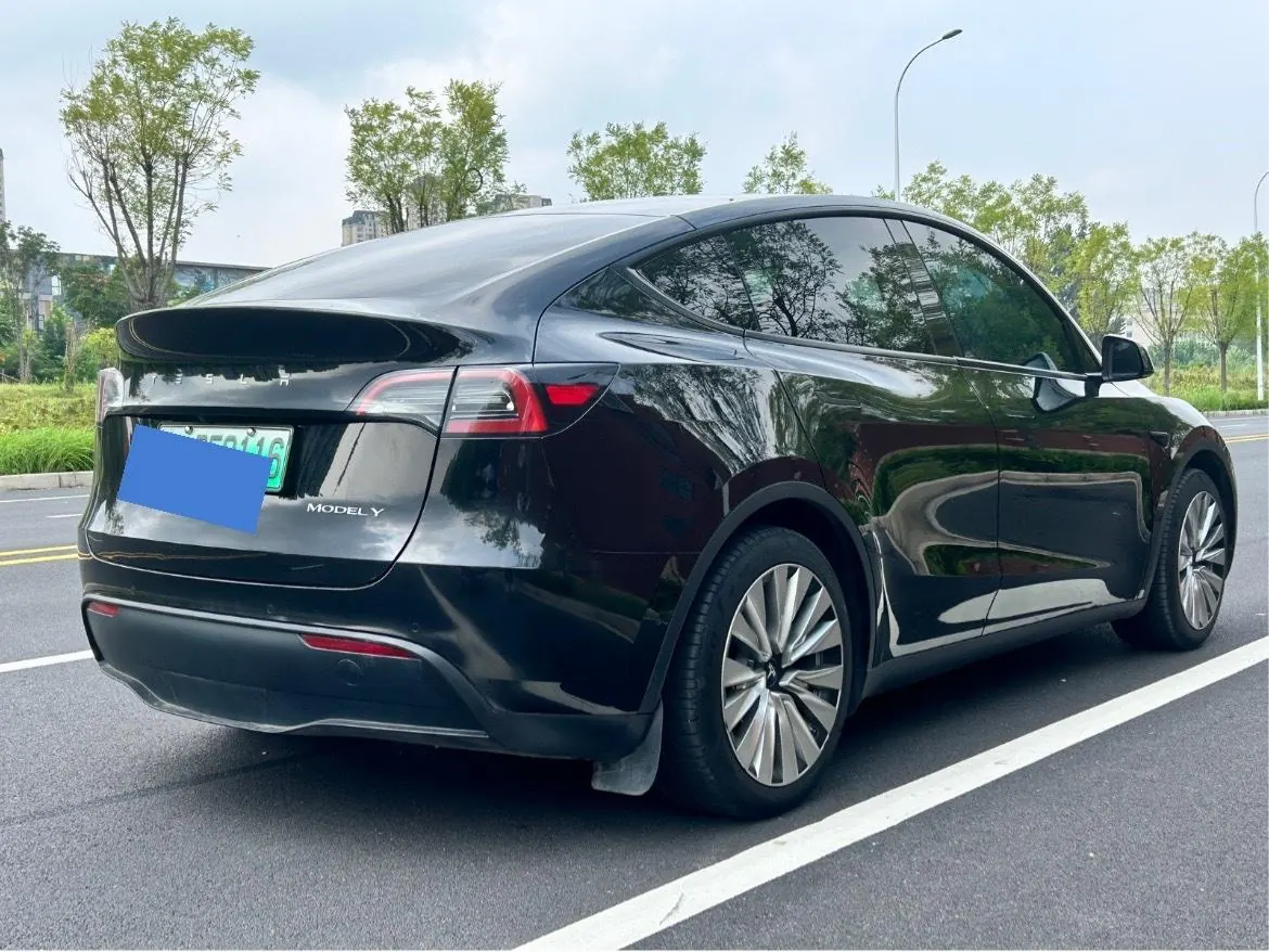 Tesla 2022 Model Y rear-wheel drive version (facelift) automatic gear 4