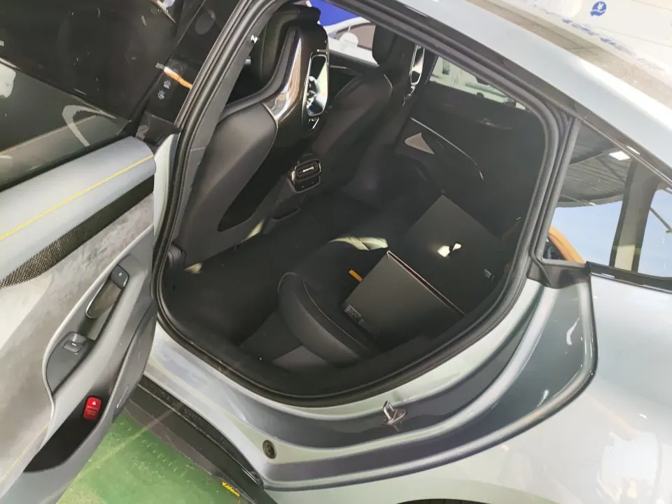 MI 2025 SU7 Ultra Ultra Automatic 6