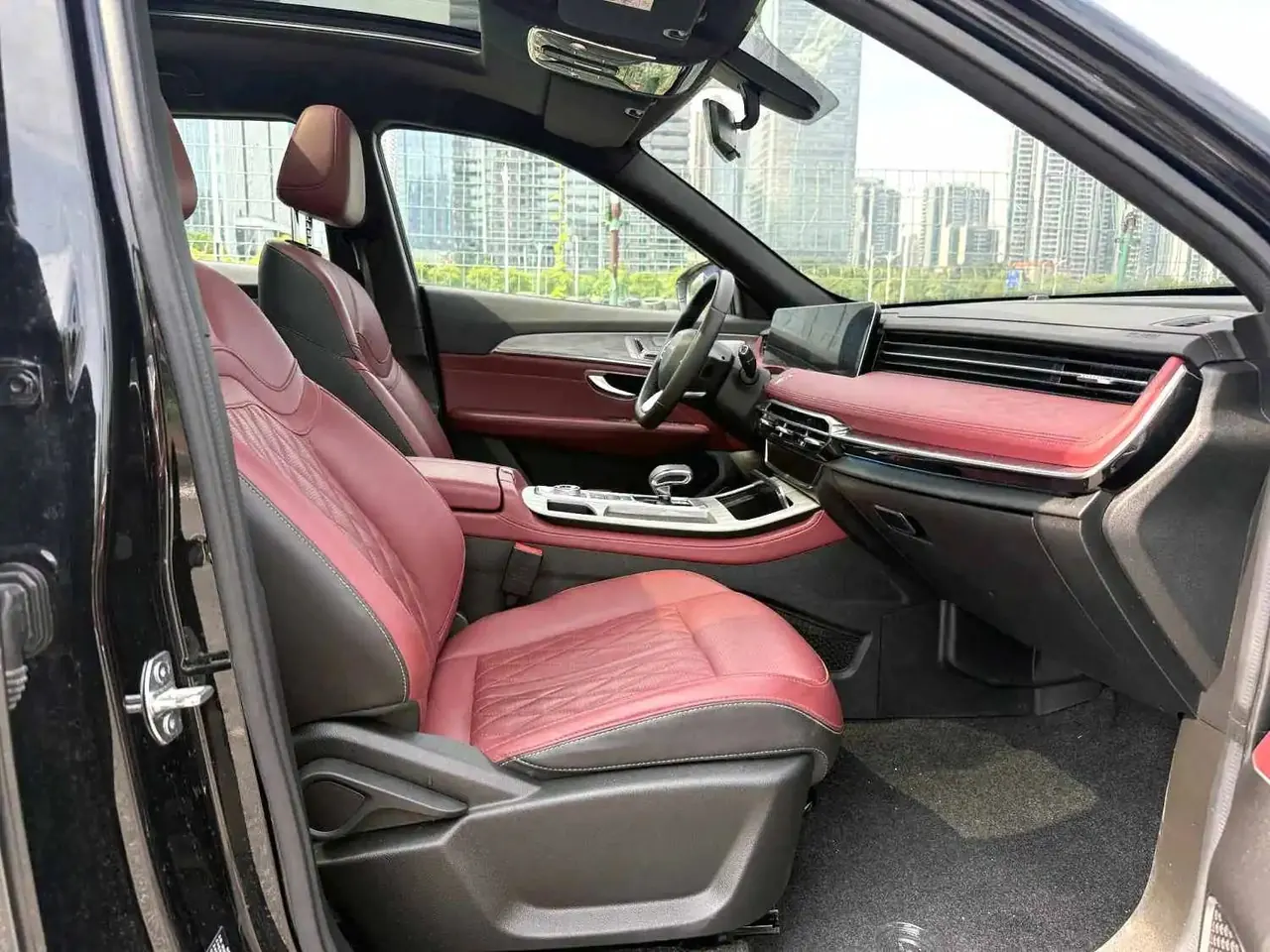 Jetour 2023 X70 PLUS 1.6T Strong 5-seat Automatic Gear 3