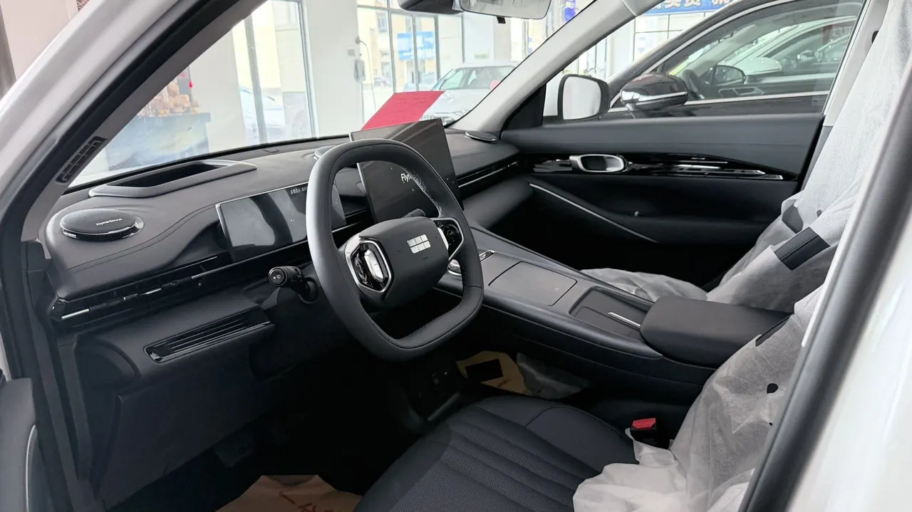 Geely Galaxy 2026 E 5 530km Discovery Edition Automatic Gear 4