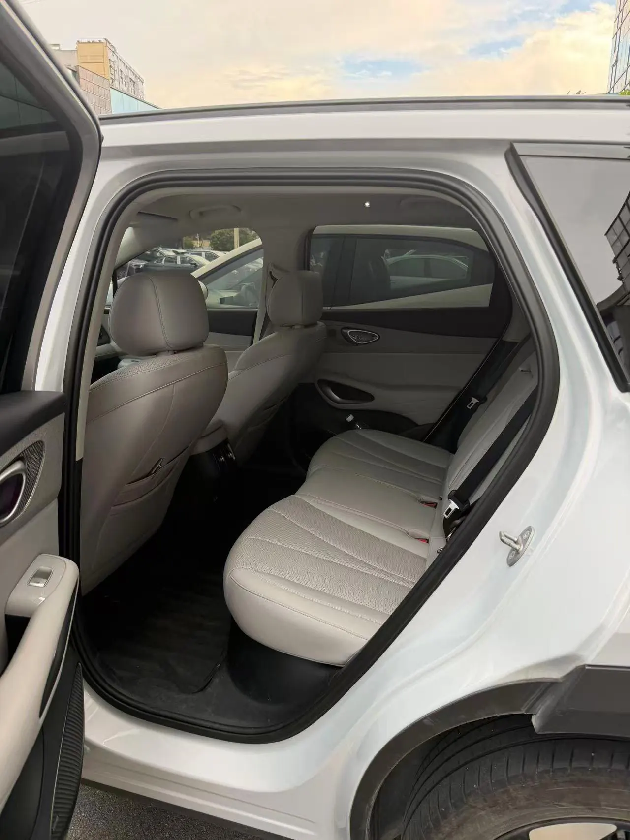 BYD 2025 Sea Lion 05 EV 520KM Flagship Zhihang Edition Automatic Gear 4