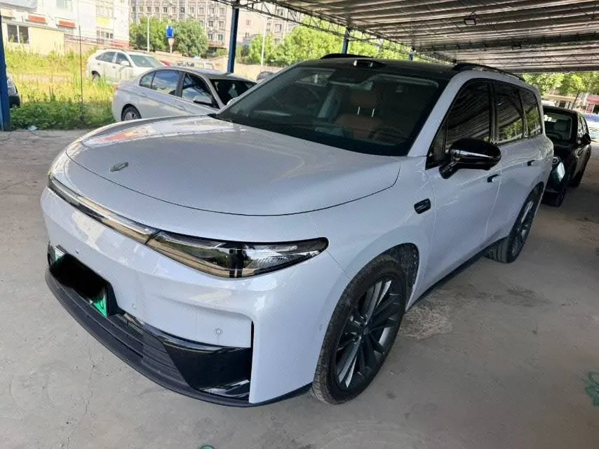 打开图片灯箱:Leapmotor 2026 C 16 280 Laser Radar Zhizun Edition 6-seat Automatic Gear