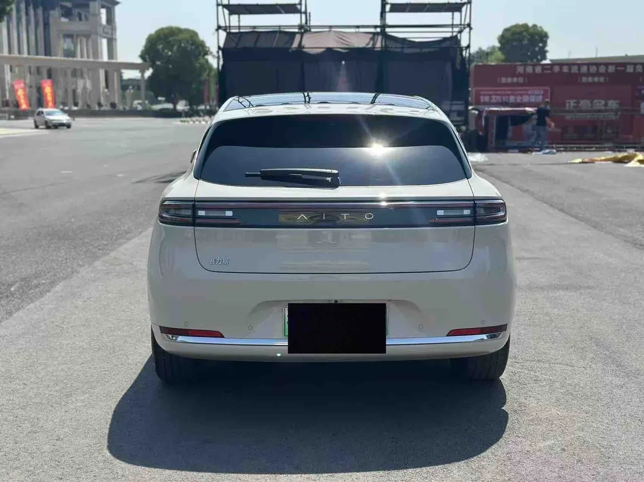 AITO 2025 AITO M5 extended-range Ultra rear-drive automatic gear 5