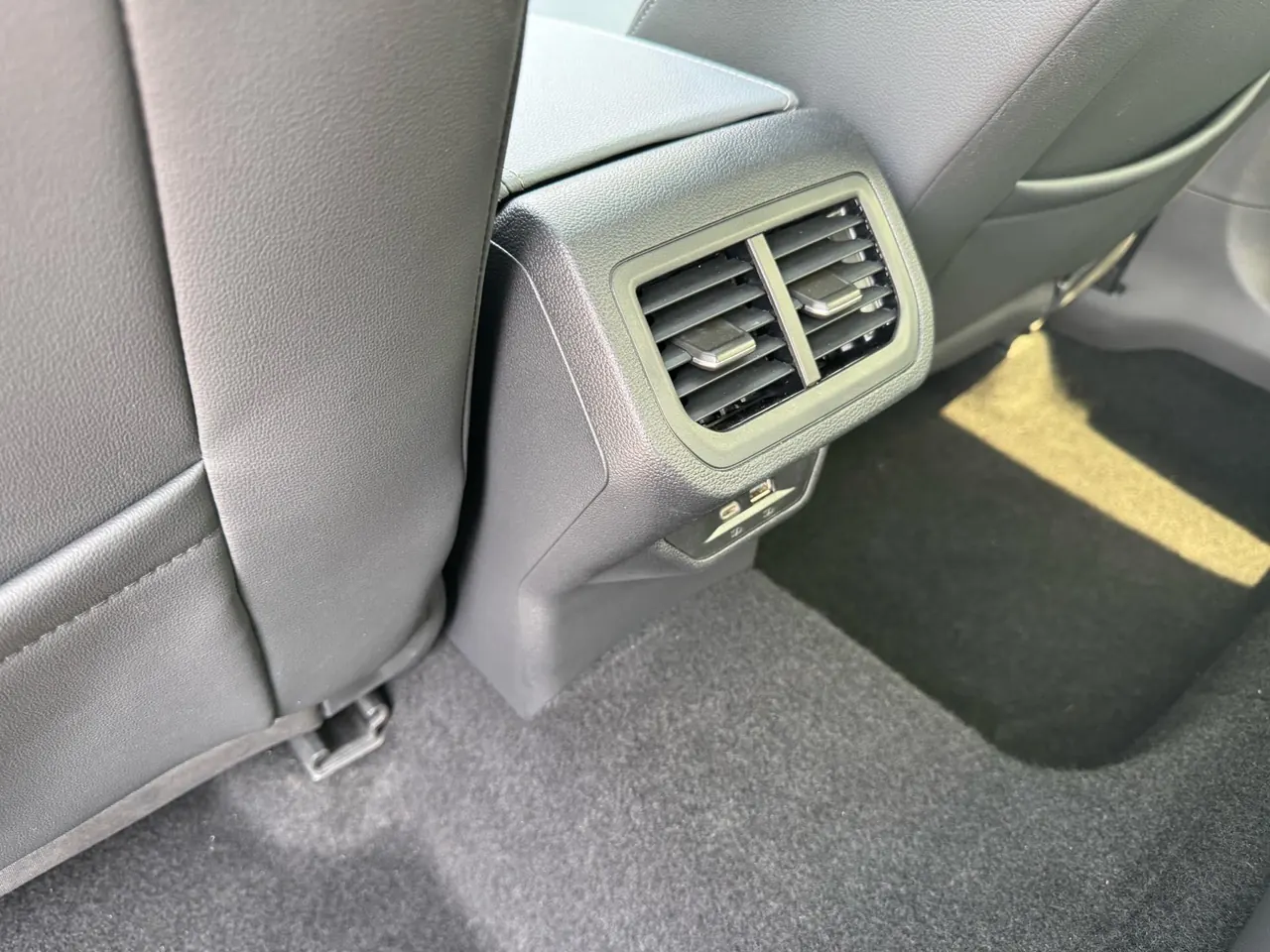 Volkswagen 2023 LaVida 1.5 Star 5 Million Edition Automatic Gear 10