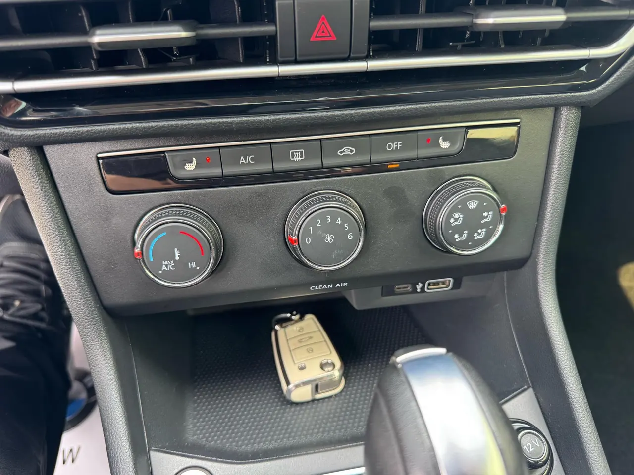 Volkswagen 2023 LaVida 1.5 Star 5 Million Edition Automatic Gear 15
