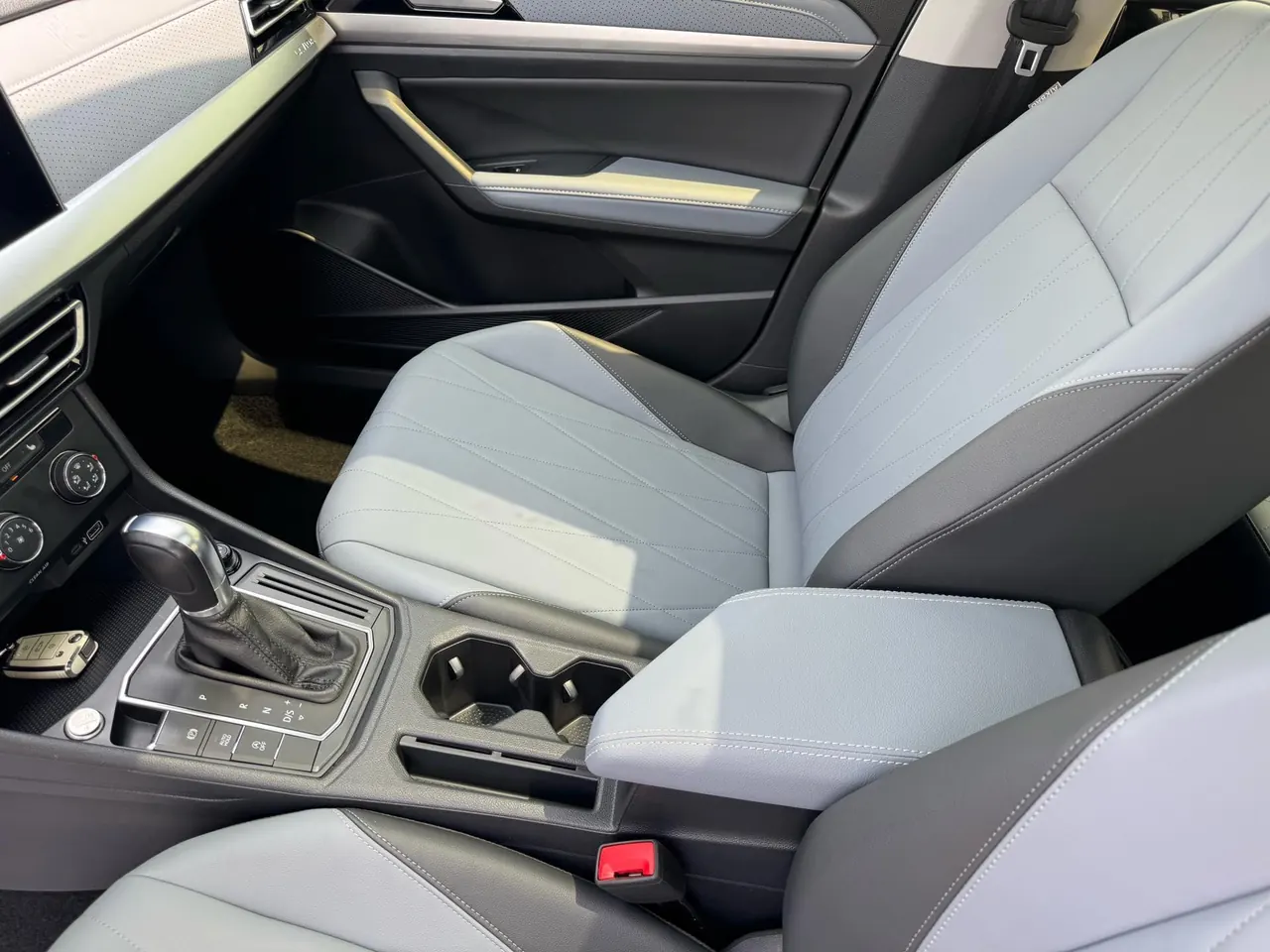 Volkswagen 2023 LaVida 1.5 Star 5 Million Edition Automatic Gear 16