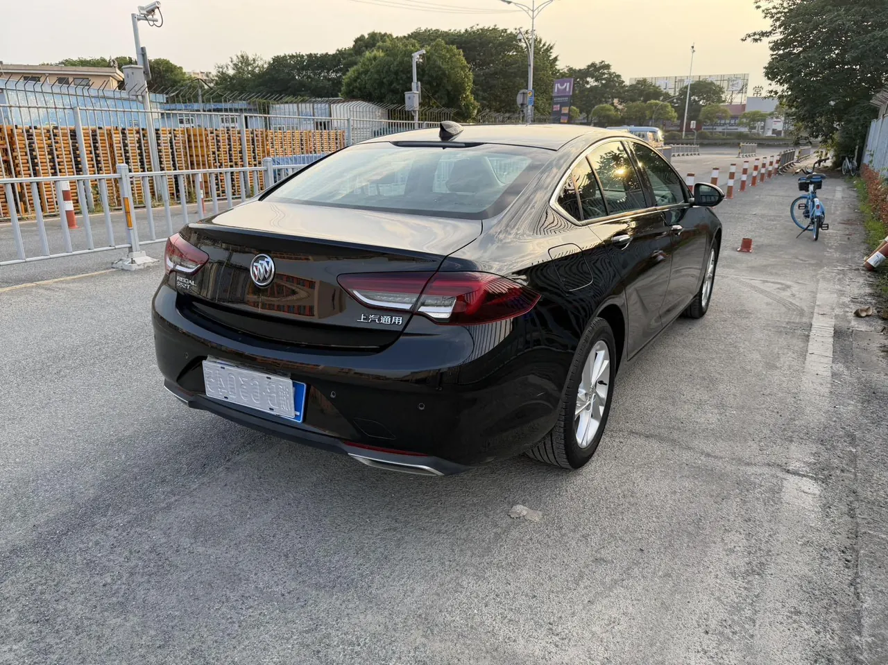 Buick 2022 Regal 1.5T 552T Smart Automatic Gear 8