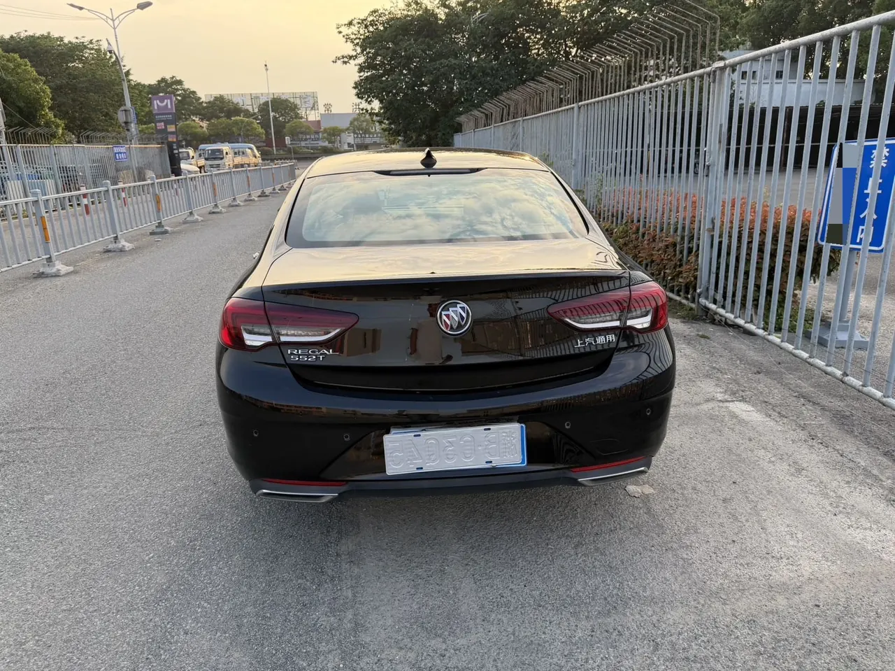Buick 2022 Regal 1.5T 552T Smart Automatic Gear 9