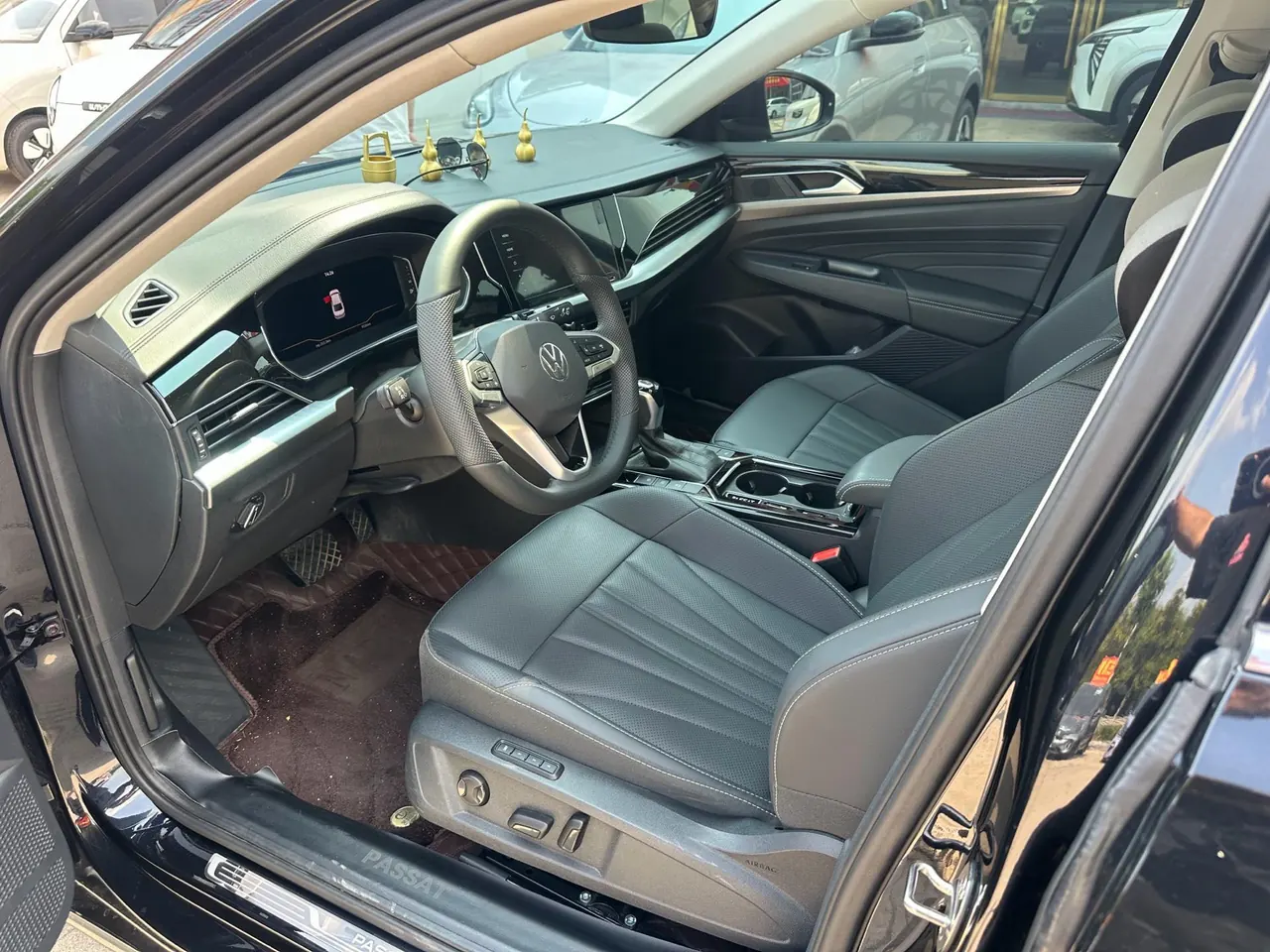 Volkswagen 2025 Passat 2.0TSI 380TSI Subut Longteng Edition Automatic Gear 5