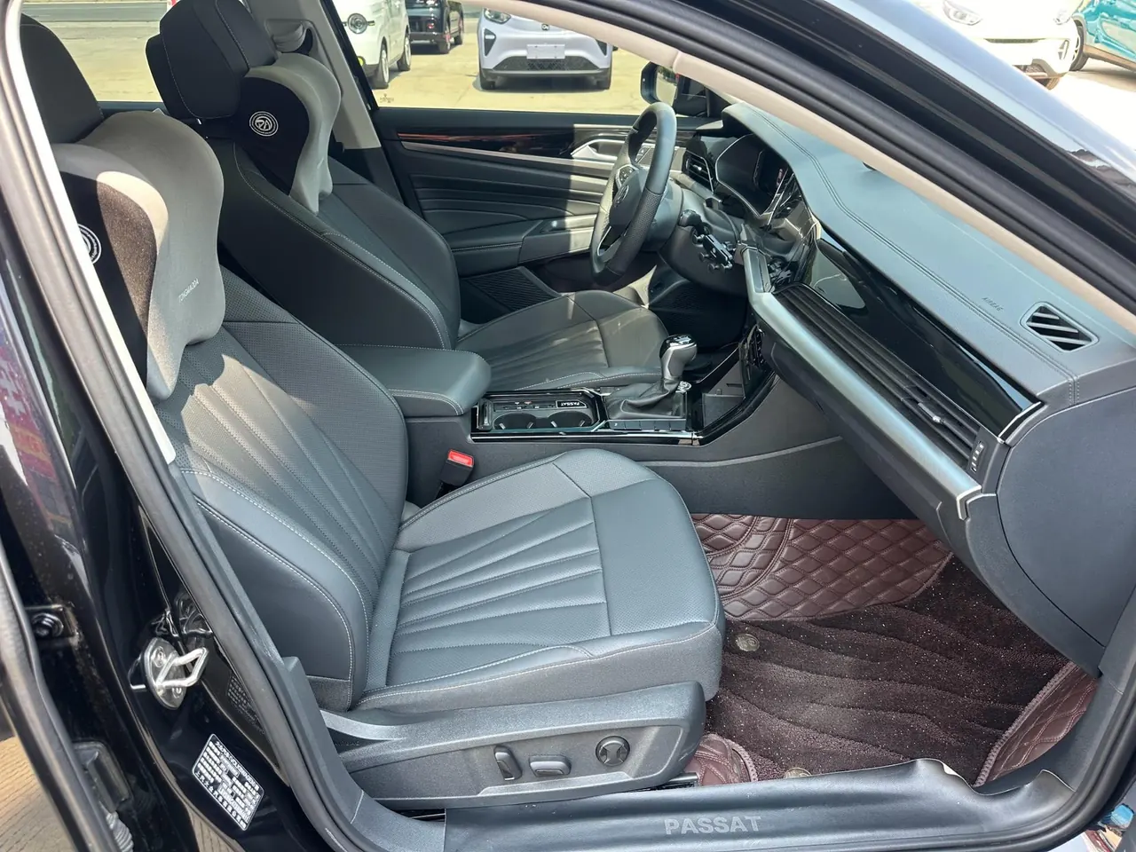 Volkswagen 2025 Passat 2.0TSI 380TSI Subut Longteng Edition Automatic Gear 7