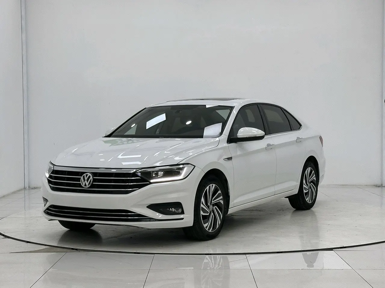 打开图片灯箱:Volkswagen 2022 Sagittarius 1.4TSI 280TSI Exceed Edition Automatic Gear