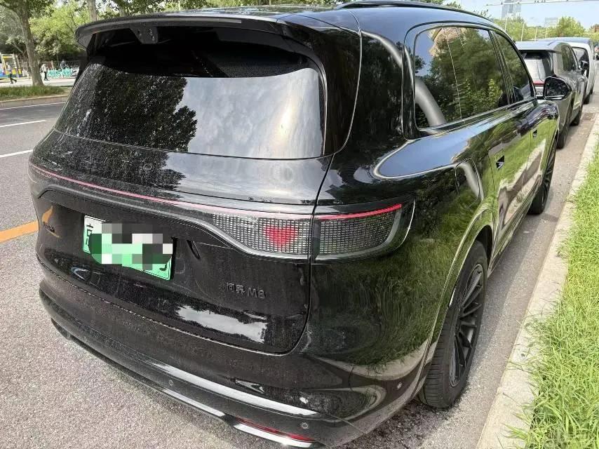 AITO 2025 AITO M8 Ultra 53.4kWh 6-seat automatic gear 4