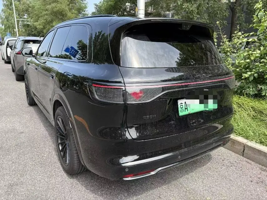 AITO 2025 AITO M8 Ultra 53.4kWh 6-seat automatic gear 5