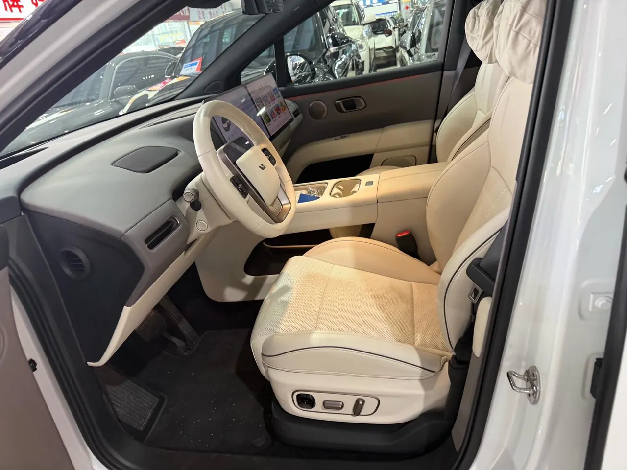 Li 2025 I 300.00g Drive Standard Edition Automatic Gear 7
