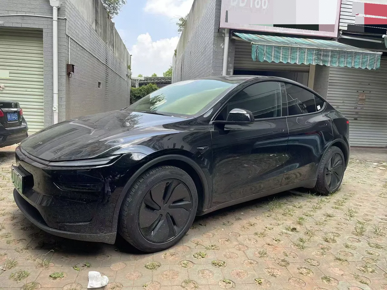 打开图片灯箱:Tesla 2025 Model Y long endurance all-wheel drive version (modified) automatic gear