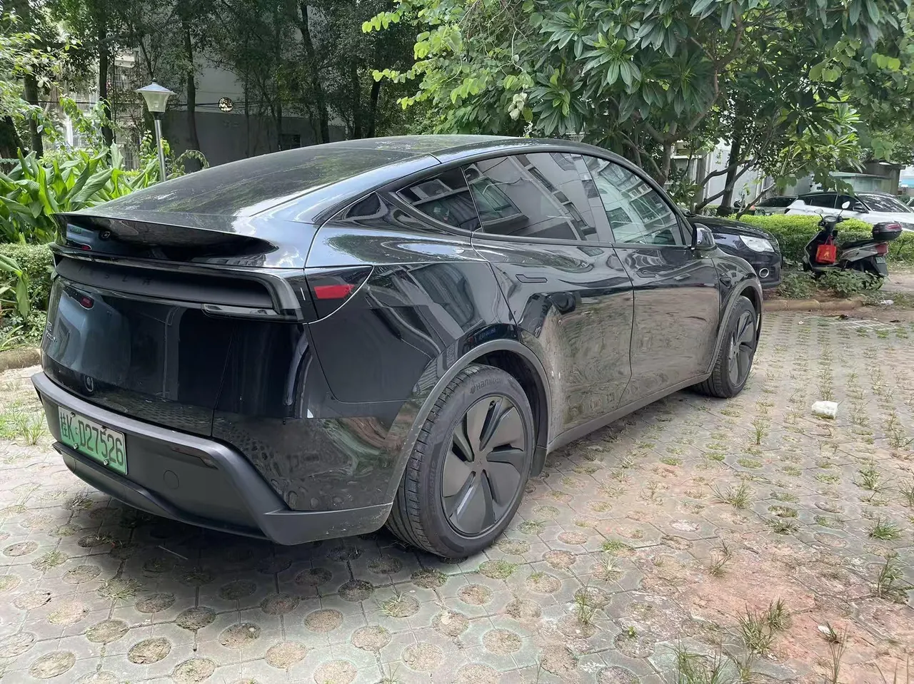 Tesla 2025 Model Y long endurance all-wheel drive version (modified) automatic gear 6
