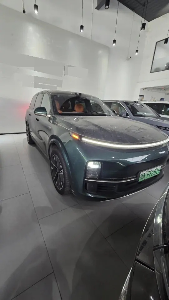 Li 2025 L9 Ultra Smart Refresh Edition Automatic Transmission 2