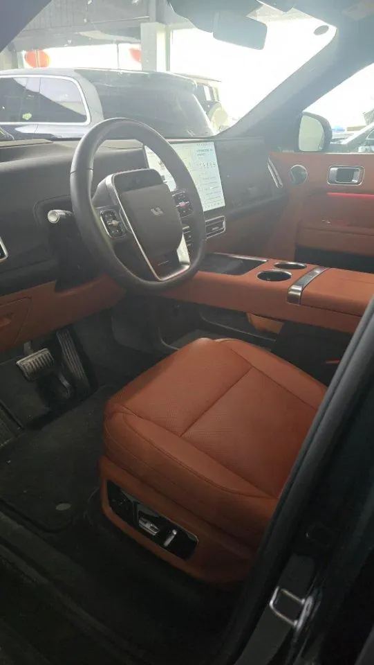 Li 2025 L9 Ultra Smart Refresh Edition Automatic Transmission 4