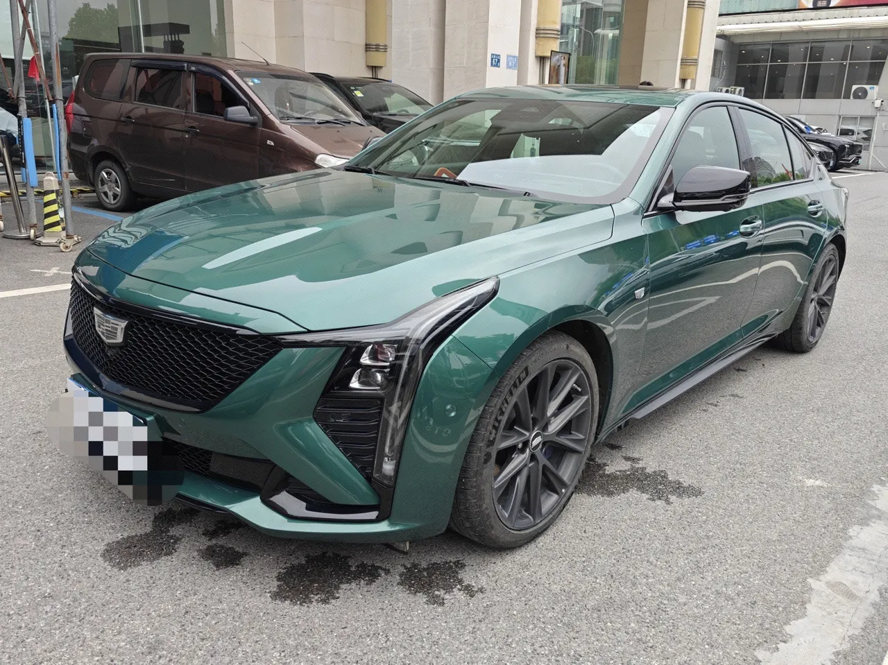 打开图片灯箱:Cadillac 2025 CT5 2.0T 28T Track Performance Edition Peak Track Optional Package Automatic Gear