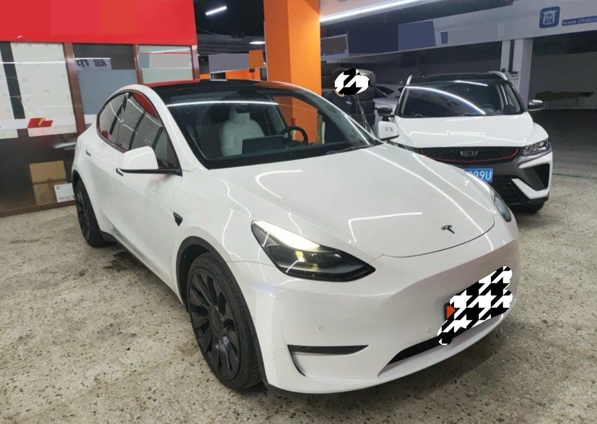 Tesla 2023 Model Y high-performance all-wheel drive version automatic transmission 2