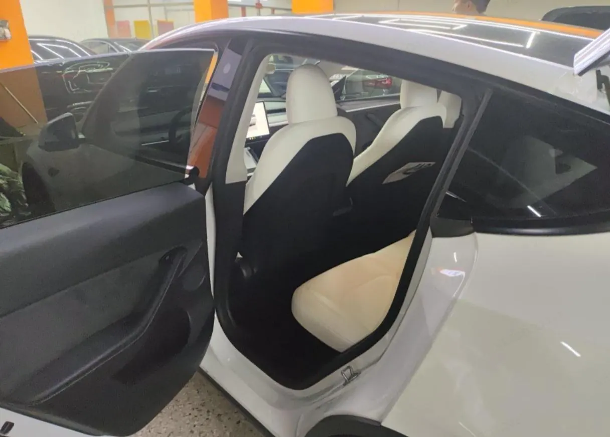 Tesla 2023 Model Y high-performance all-wheel drive version automatic transmission 6