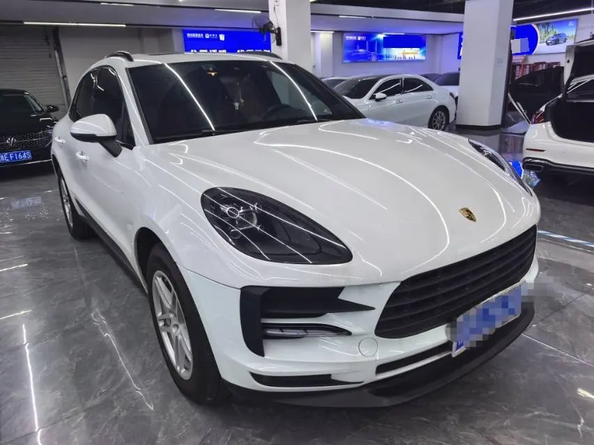 Porsche Macan (Imported) 2021 Macan 2.0T Automatic Gear 3