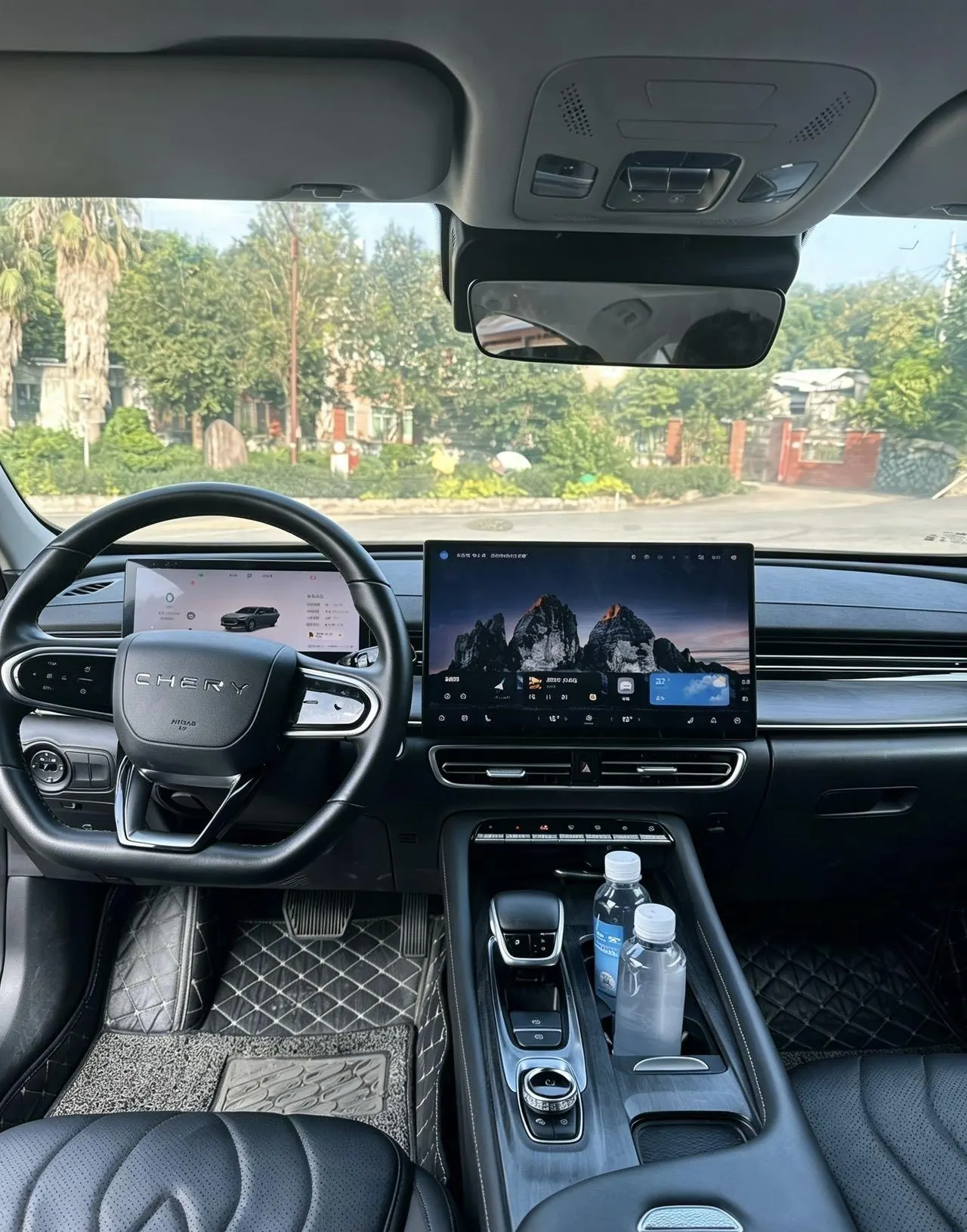 Chery 2025 Arrizo 8 Pro 1.6TGDI 290TGDI Luxury Automatic 2