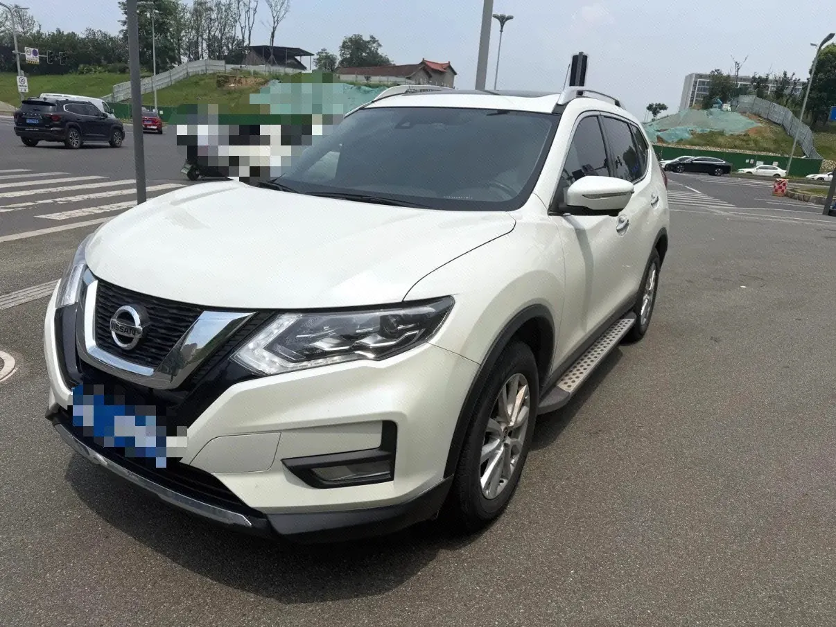 打开图片灯箱:Nissan 2022 Qijun Glory 2.0 Stepless Two-Drive Smart Joint Premium Edition Automatic Gear
