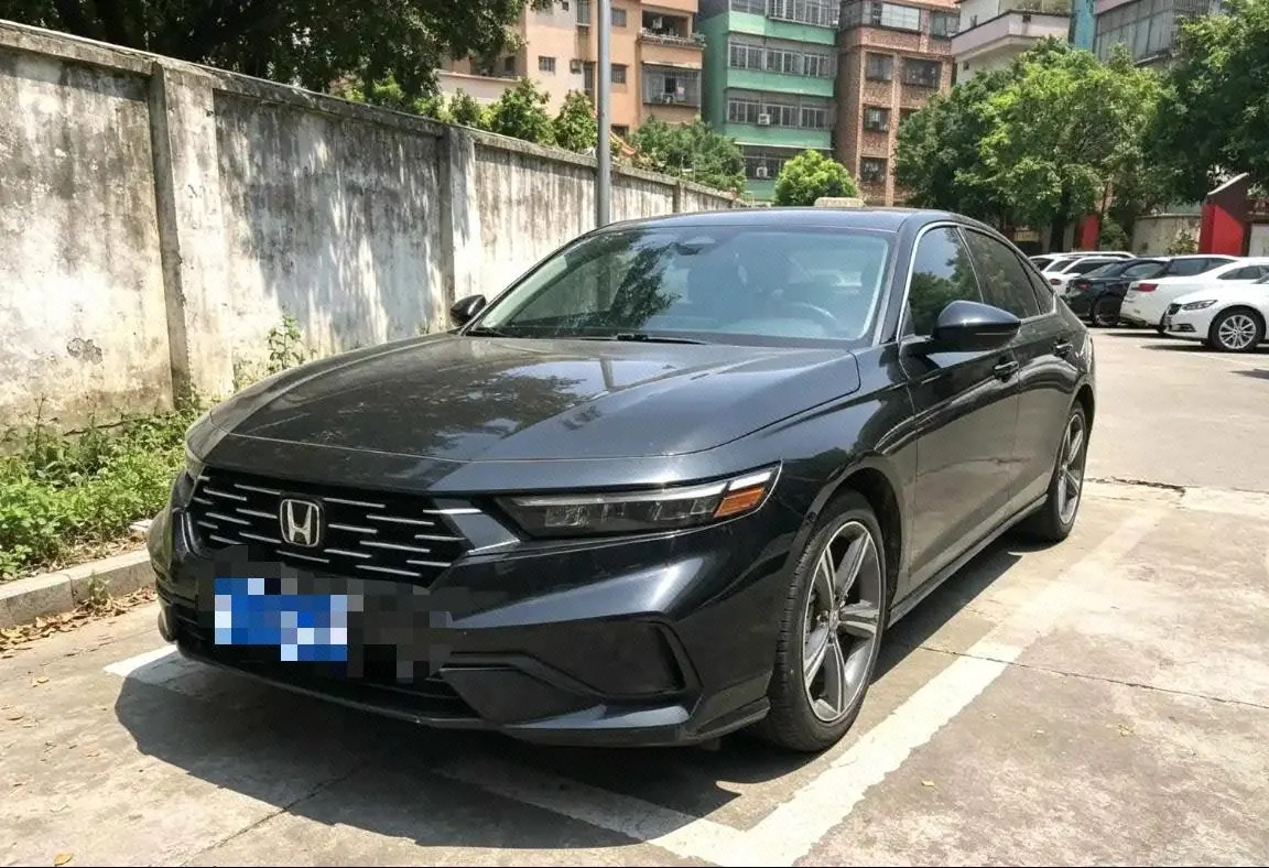 Open image lightbox: Honda 2025 11th Generation Accord 1.5T Stepless 260TURBO Sports Series Deluxe Automatic Gear