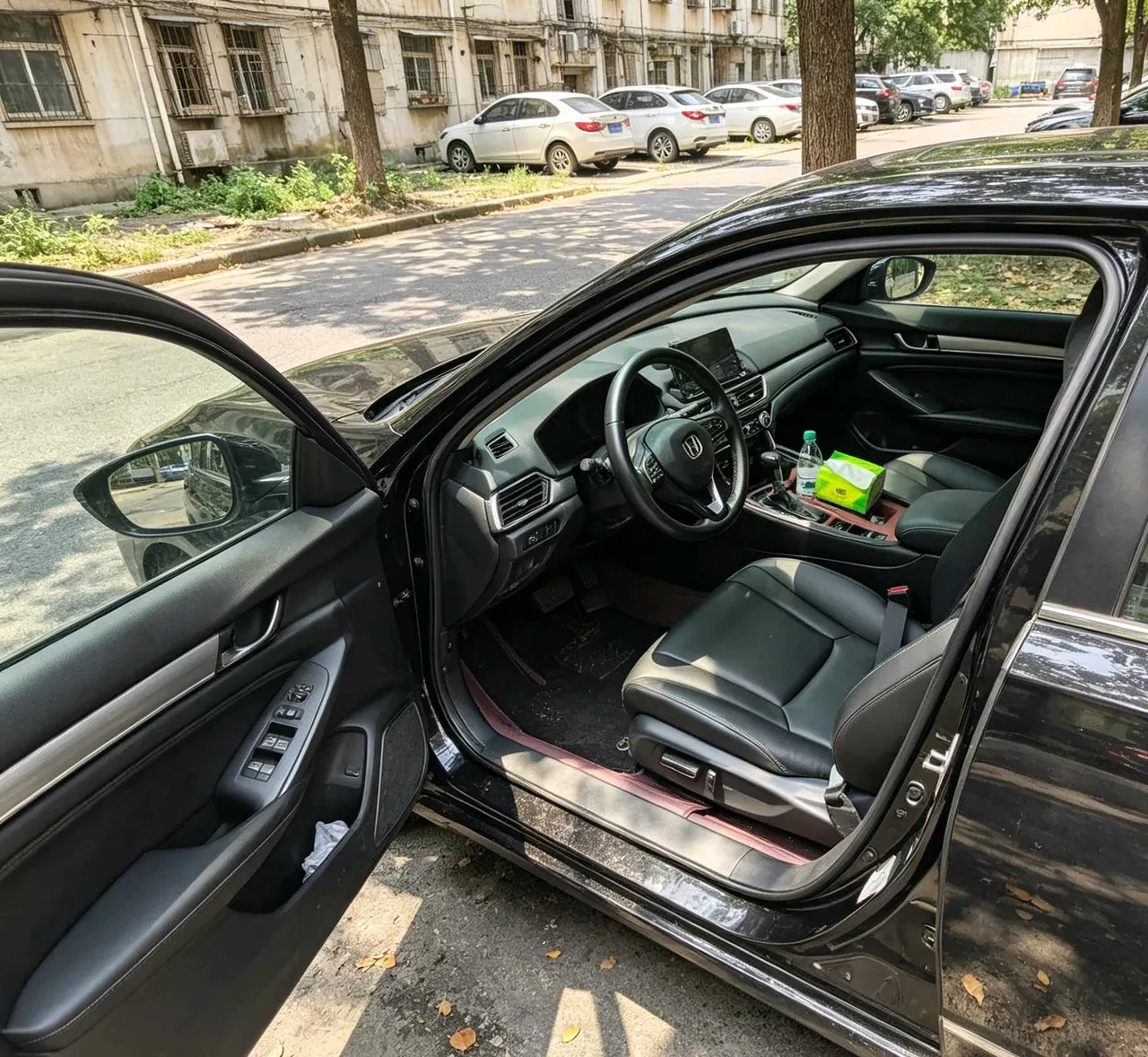 Honda 2025 11th Generation Accord 1.5T Stepless 260TURBO Sports Series Deluxe Automatic Gear 4
