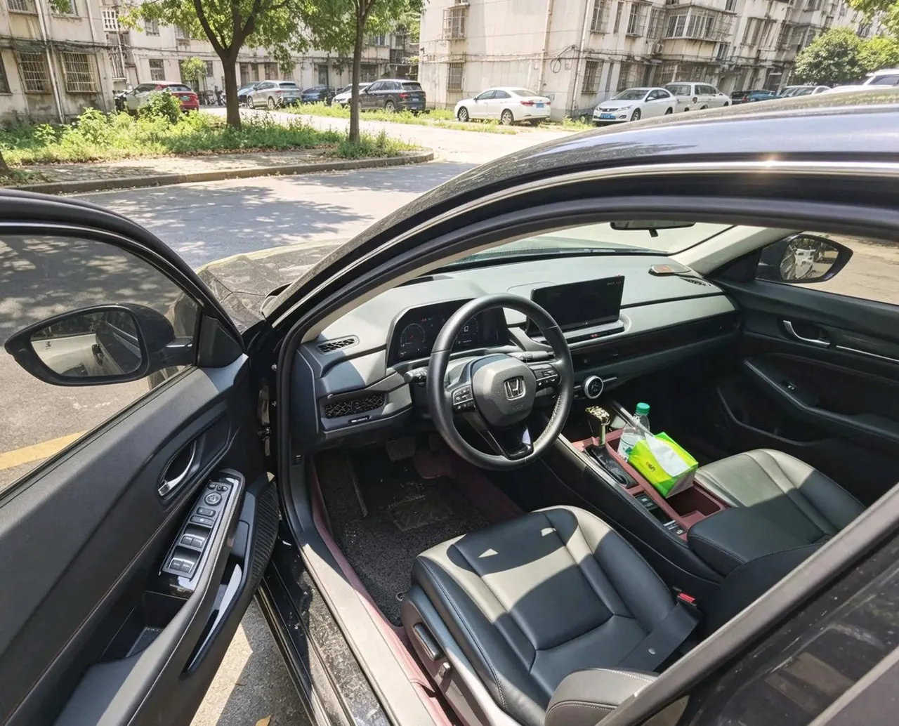 Honda 2025 11th Generation Accord 1.5T Stepless 260TURBO Sports Series Deluxe Automatic Gear 5