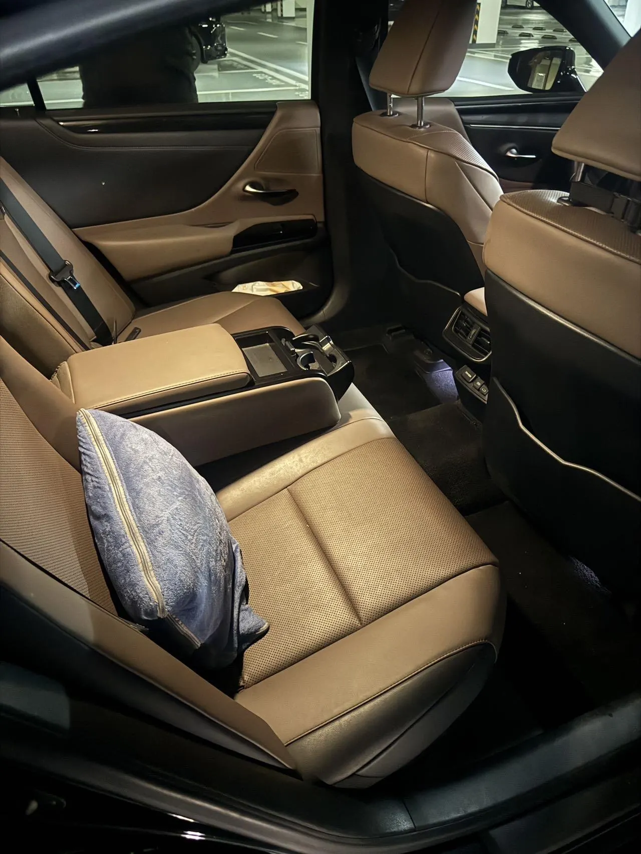 Lexus ES (Imported) 2022 ES300h 2.5 Stepless Excellence Edition Automatic Gear 3